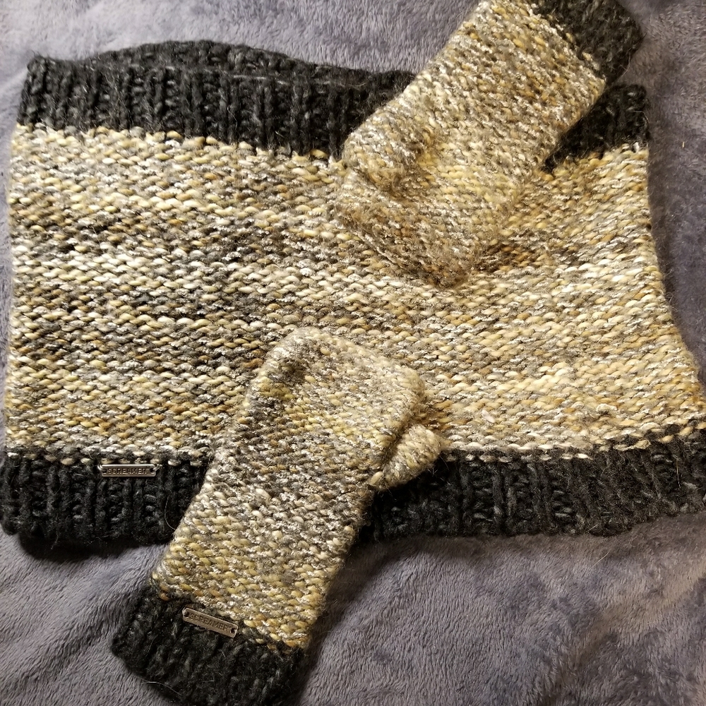 BOGO Scarf Wrap and Texting Gloves